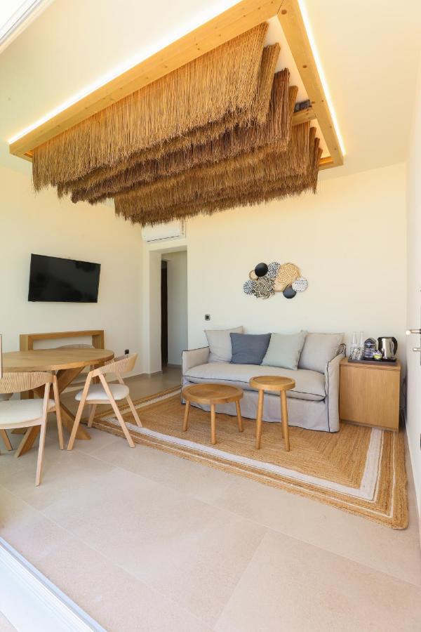 Life Suites Tourlos Dış mekan fotoğraf